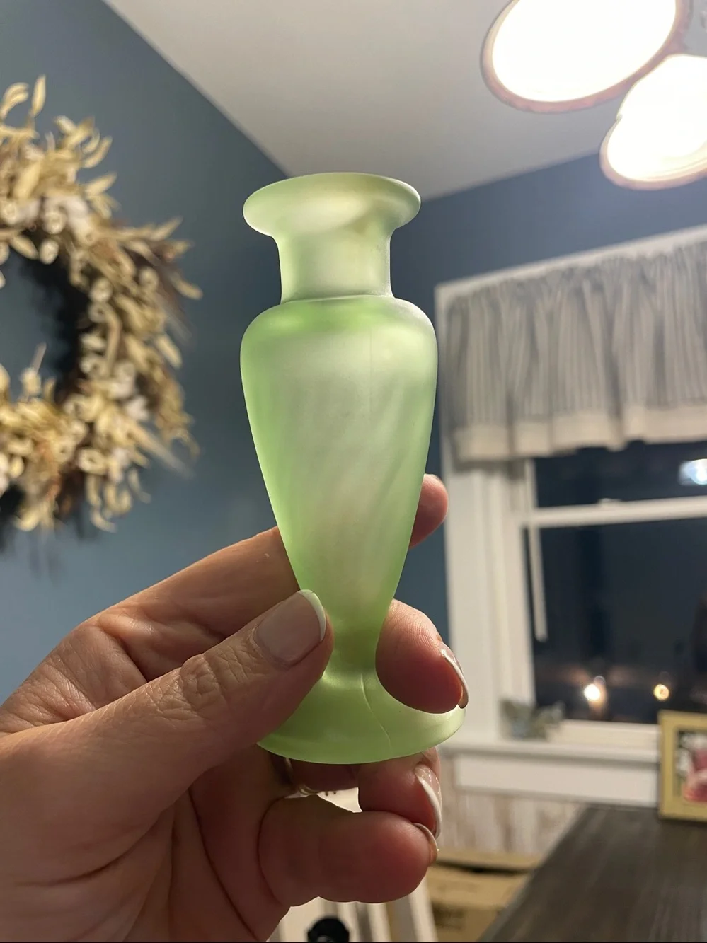 New Martinsville Vtg 1930s Bud Vase Satin Green Art Deco